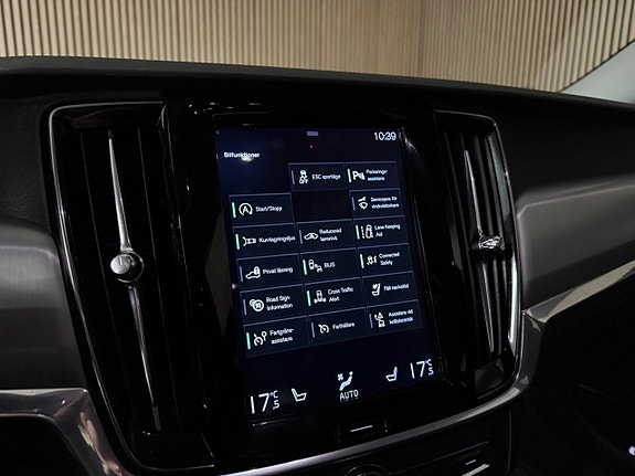 Volvo V90 30 of 30