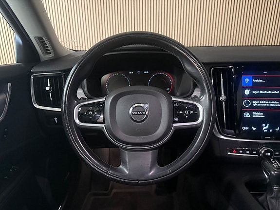 Volvo V90 16 of 30
