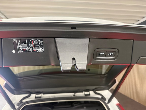 Volvo V90 21 of 30