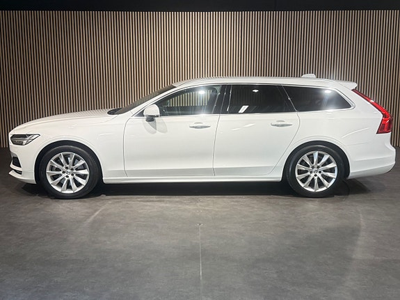 Volvo V90 7 of 30