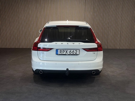 Volvo V90 5 of 30