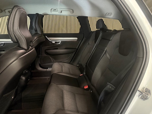 Volvo V90 13 of 30