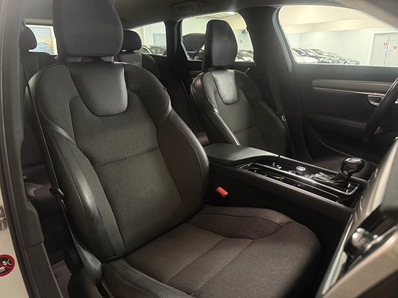 Volvo V90 25 of 30
