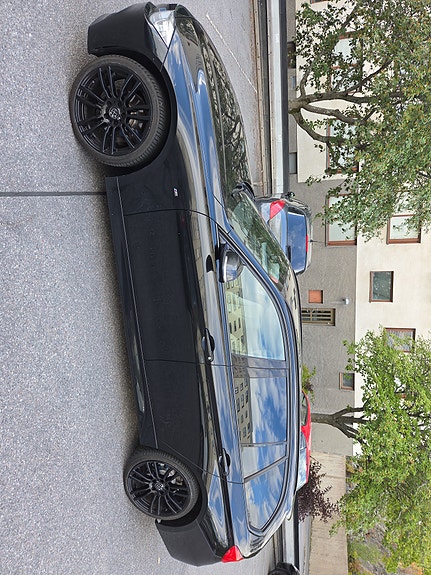 BMW 320d 2 of 9