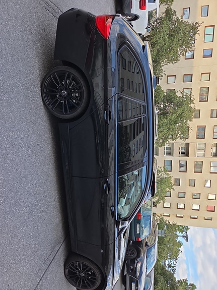 BMW 320d 4 of 9