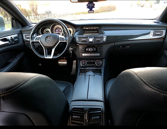 Mercedes-Benz CLS350 6 of 6