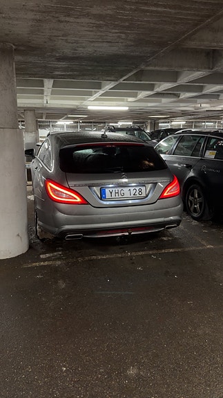 Mercedes-Benz CLS350 5 of 7