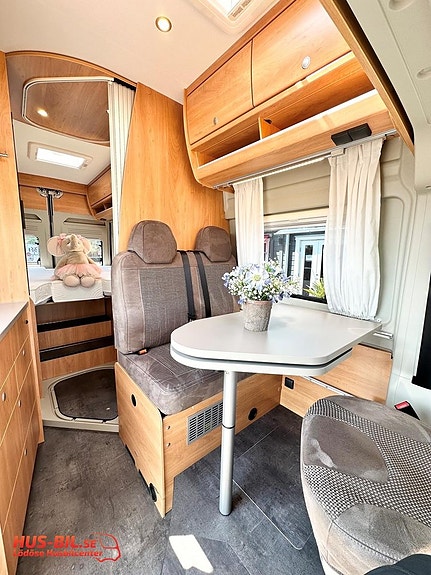 Pössl Roadcruiser XL / Dieselvärme / Solpanel / Extra hög 3 of 24