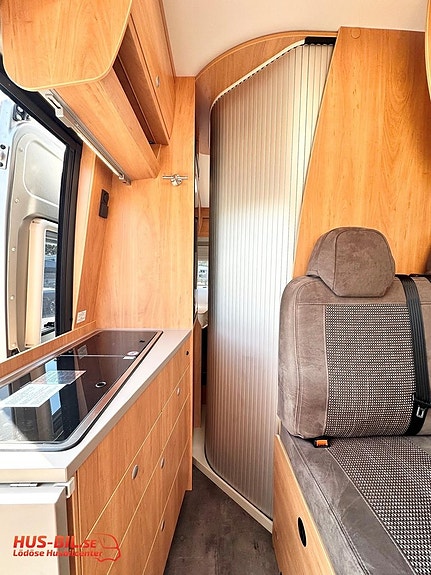 Pössl Roadcruiser XL / Dieselvärme / Solpanel / Extra hög 7 of 24