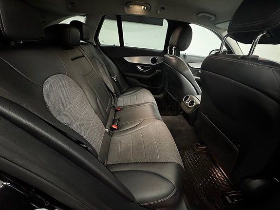 Mercedes-Benz C220 d 12 of 25