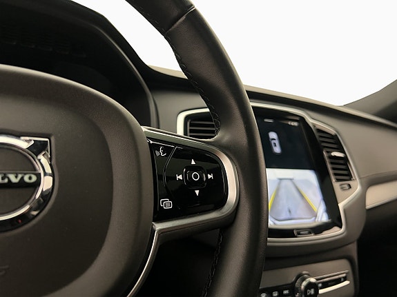 Volvo XC90 23 of 30