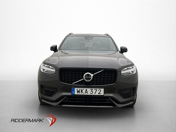 Volvo XC90 2 of 30
