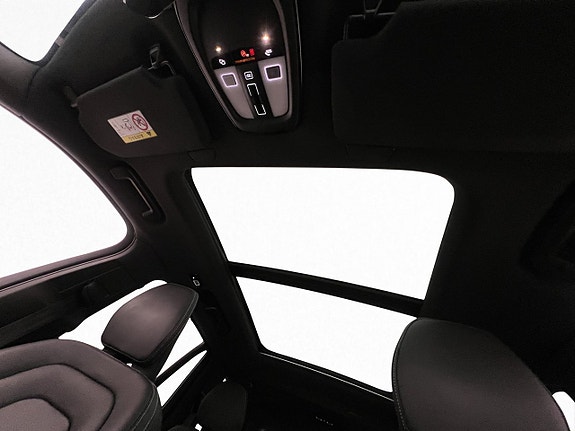 Volvo XC90 17 of 30