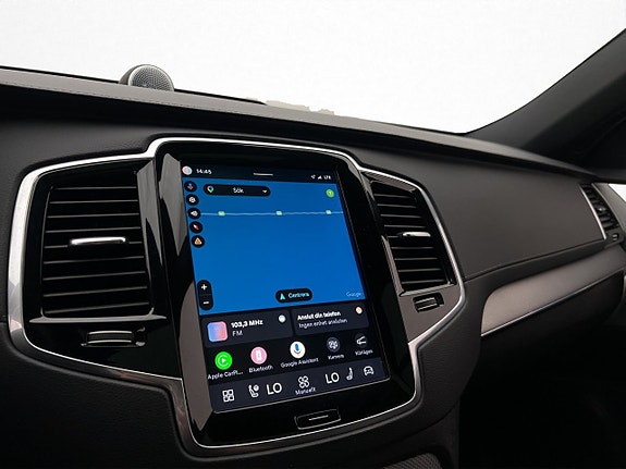 Volvo XC90 29 of 30