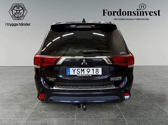 Mitsubishi Outlander 4 of 15