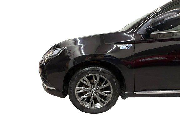 Mitsubishi Outlander 12 of 15
