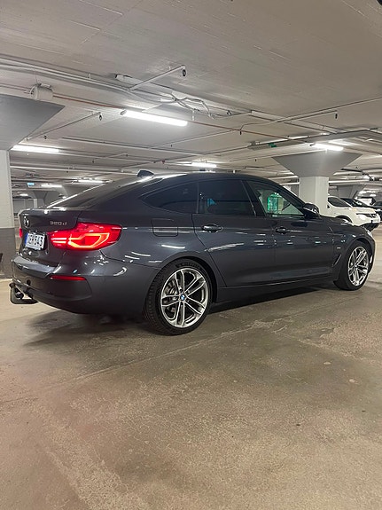 BMW 320d 5 of 10