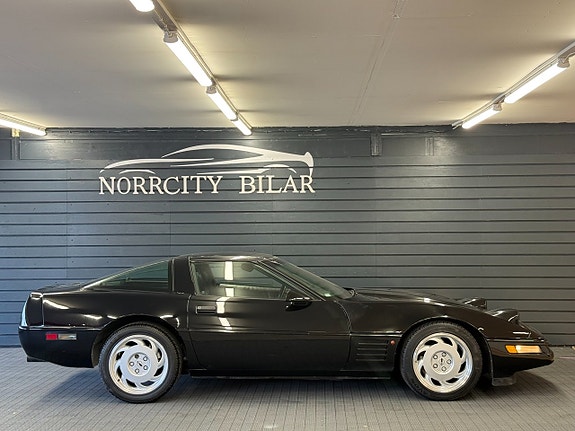 Chevrolet Corvette 6 of 13