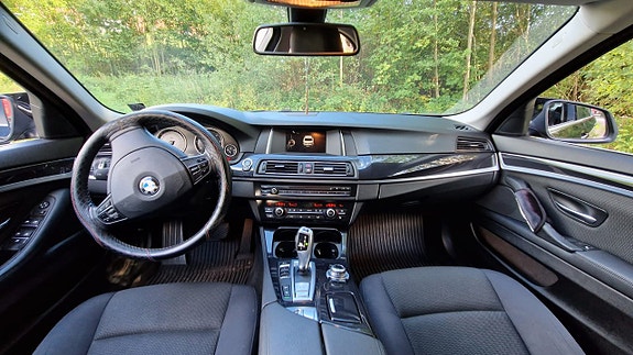 BMW 520d 10 of 16