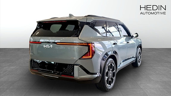 Kia EV5 2 of 12