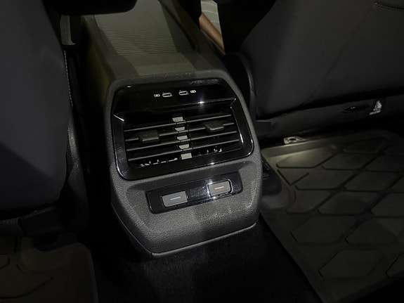 Volkswagen ID.4 18 of 30