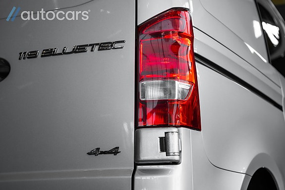 Mercedes-Benz Vito 119 13 of 30