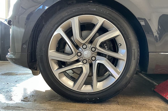 Land Rover Range Rover Sport 11 of 29