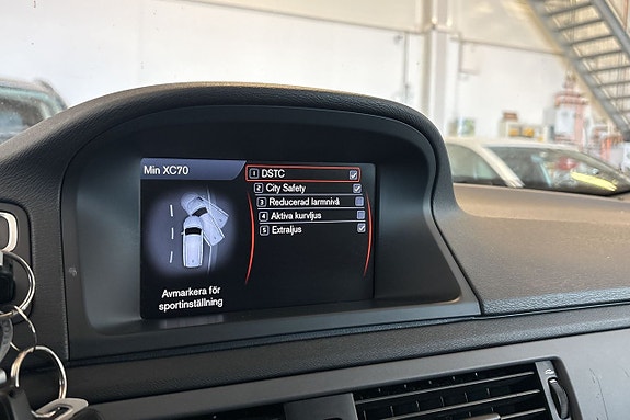Volvo XC70 21 of 25