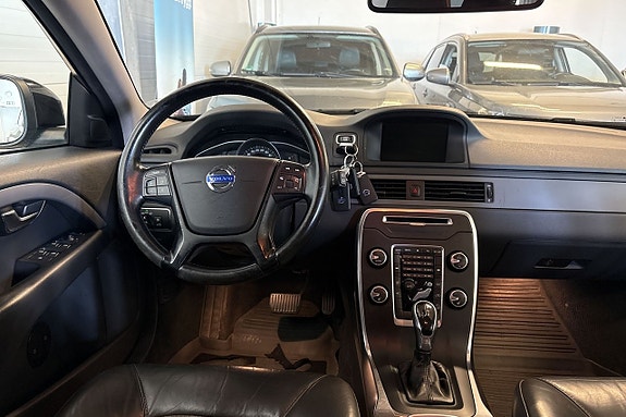 Volvo XC70 15 of 25