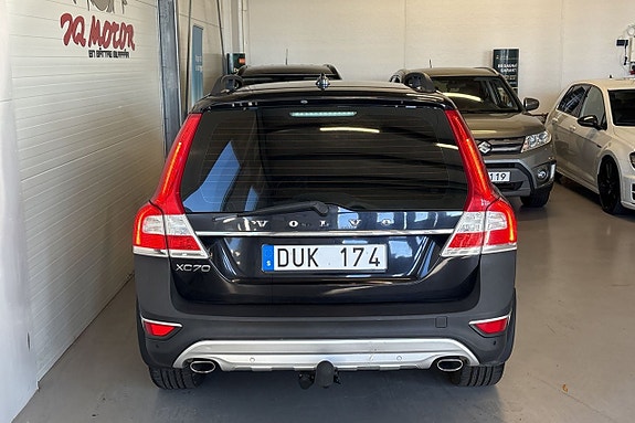 Volvo XC70 8 of 25