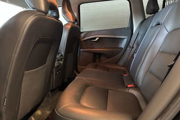 Volvo XC70 23 of 25
