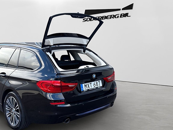 BMW 520d 24 of 30