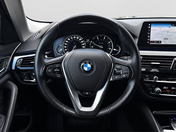 BMW 520d 11 of 30