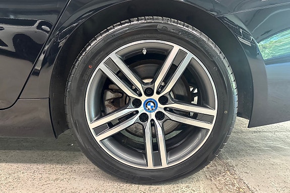 BMW 530e 17 of 20