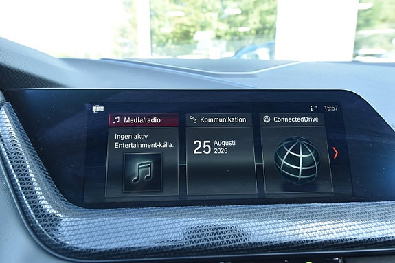 BMW 118i 18 of 24