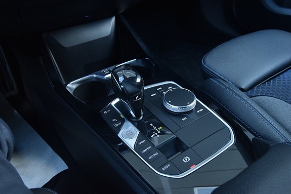 BMW 118i 16 of 24