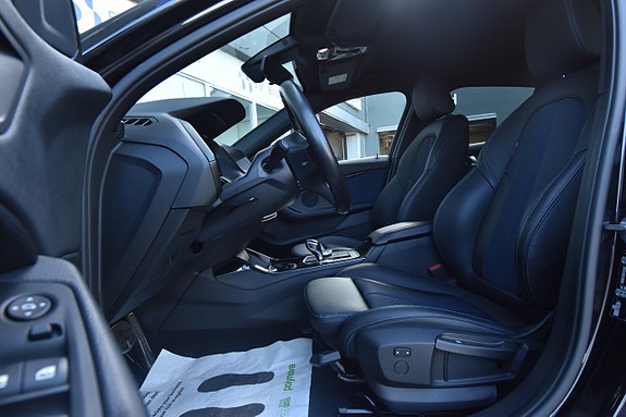 BMW 118i 11 of 24
