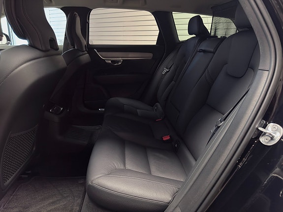 Volvo V90 19 of 23