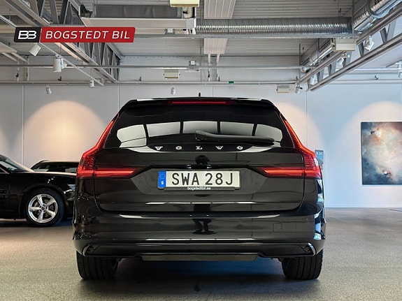 Volvo V90 6 of 23