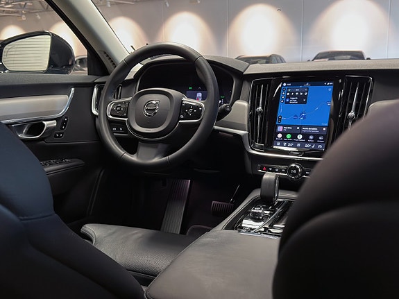 Volvo V90 18 of 23