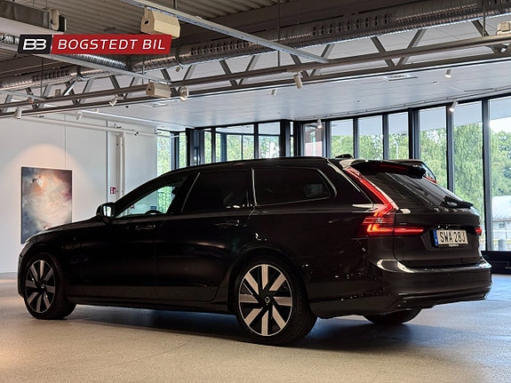 Volvo V90 5 of 23