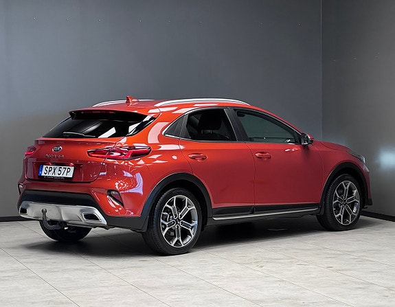 Kia XCeed 2 of 18