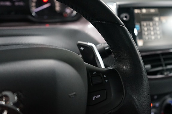 Peugeot 2008 8 of 16