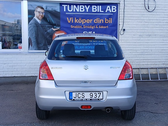 Suzuki Swift 7 of 22