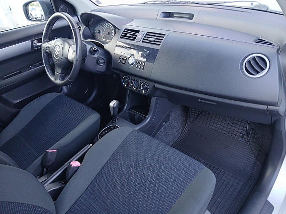 Suzuki Swift 15 of 22