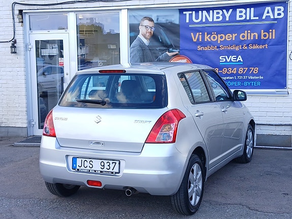 Suzuki Swift 6 of 22