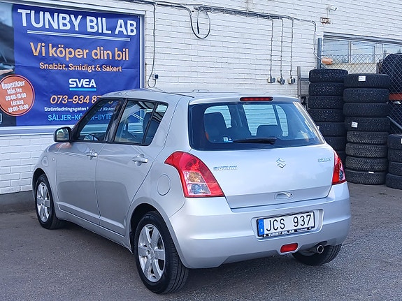 Suzuki Swift 5 of 22