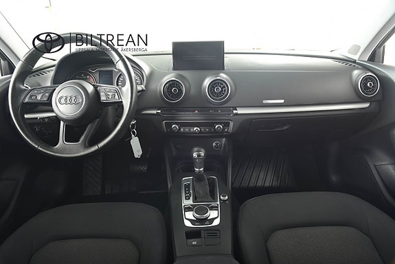 Audi A3 8 of 16