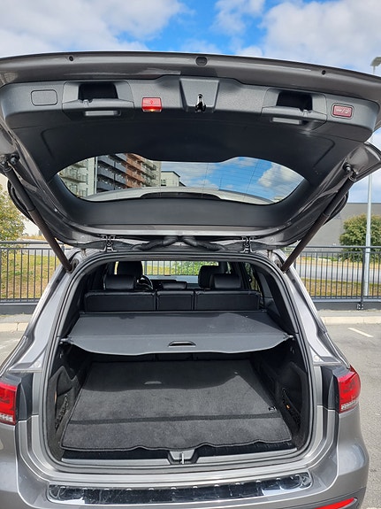 Mercedes-Benz GLB200 d 10 of 17
