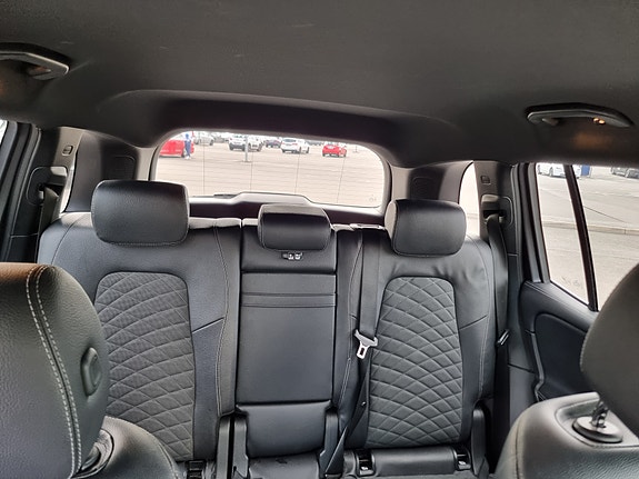 Mercedes-Benz GLB200 d 11 of 17